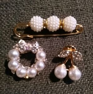 Ladies broach bundle
